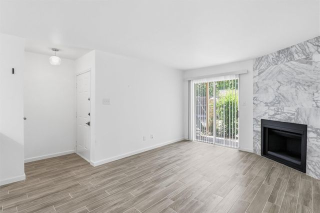 12550 Whittington Drive 403, Houston, TX 77077