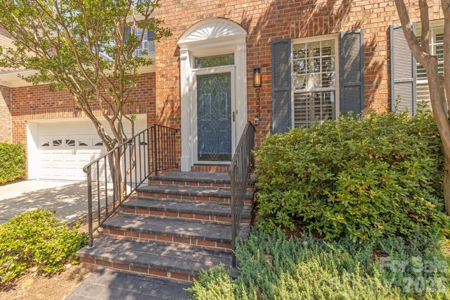 9323 Bonnie Briar Circle, Charlotte, NC 28277