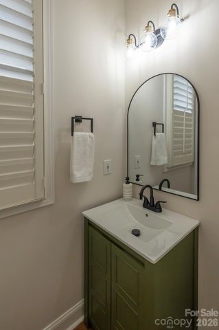 9323 Bonnie Briar Circle, Charlotte, NC 28277