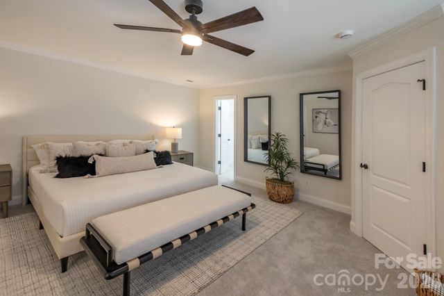9323 Bonnie Briar Circle, Charlotte, NC 28277