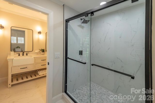 9323 Bonnie Briar Circle, Charlotte, NC 28277