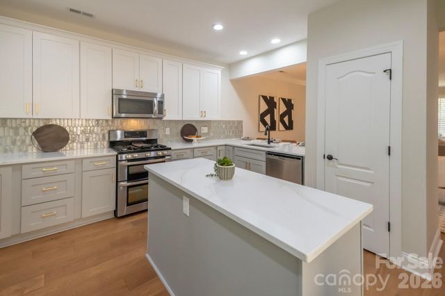 9323 Bonnie Briar Circle, Charlotte, NC 28277