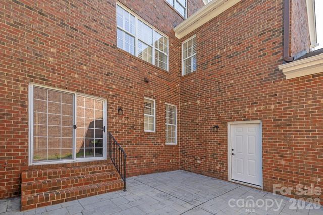9323 Bonnie Briar Circle, Charlotte, NC 28277