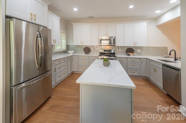 9323 Bonnie Briar Circle, Charlotte, NC 28277