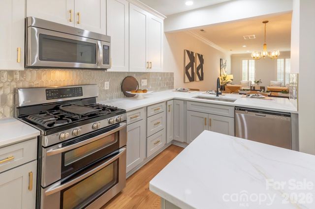 9323 Bonnie Briar Circle, Charlotte, NC 28277