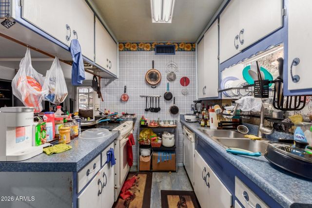 4001 W CITRUS Way, Phoenix, AZ 85019