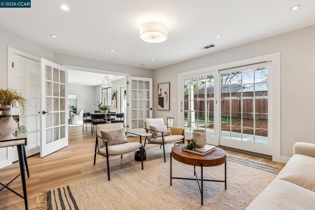 Image 26 of property listing at 113 113 Adria Dr, Pleasant Hill, CA 94523