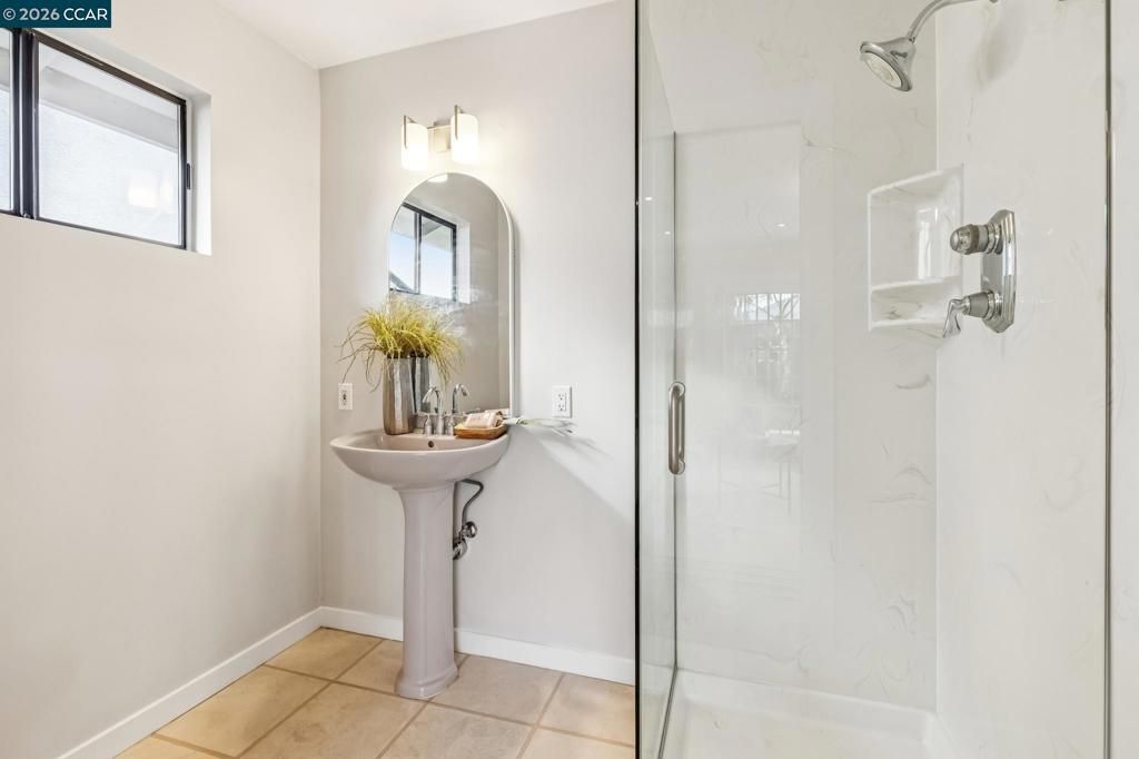 Image 29 of property listing at 113 113 Adria Dr, Pleasant Hill, CA 94523