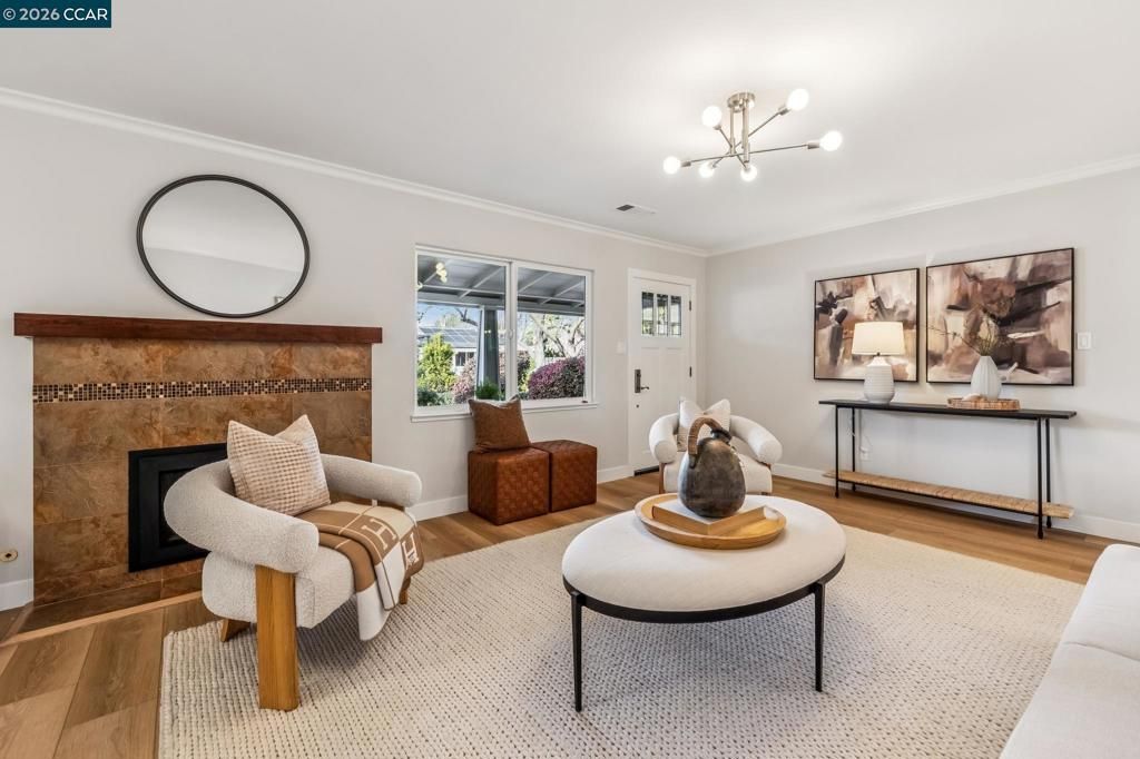 Image 9 of property listing at 113 113 Adria Dr, Pleasant Hill, CA 94523