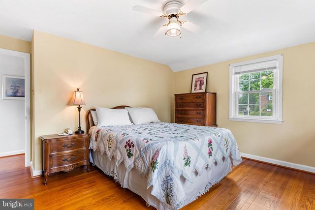 321 HOLT LN, Springfield, PA 19064