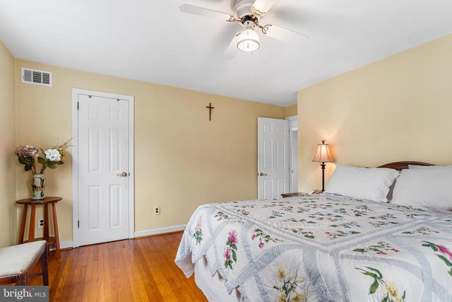 321 HOLT LN, Springfield, PA 19064