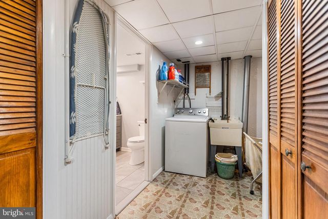 321 HOLT LN, Springfield, PA 19064
