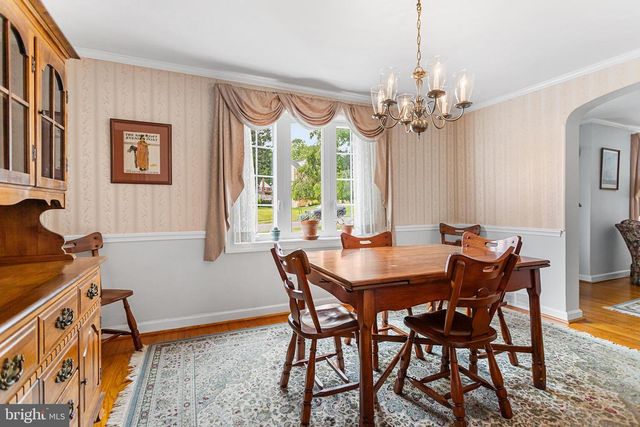 321 HOLT LN, Springfield, PA 19064