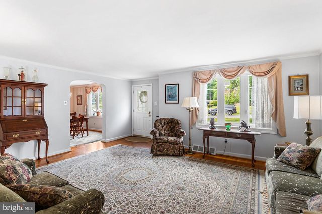 321 HOLT LN, Springfield, PA 19064