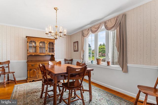 321 HOLT LN, Springfield, PA 19064