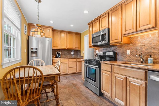 321 HOLT LN, Springfield, PA 19064