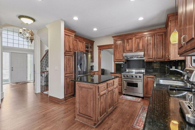 12468 Alise Place, Eden Prairie, MN 55347