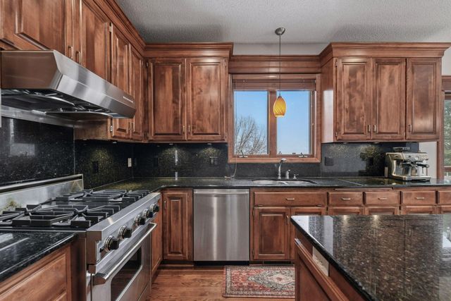 12468 Alise Place, Eden Prairie, MN 55347