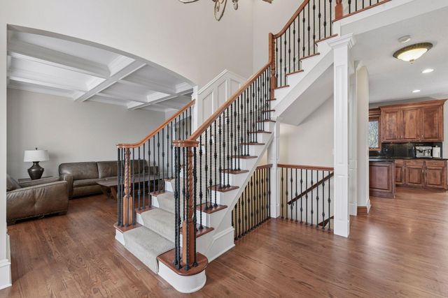 12468 Alise Place, Eden Prairie, MN 55347