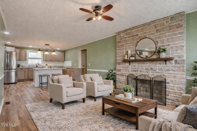 812 Mimosa Drive, Kingsport, TN 37660