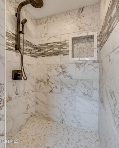 812 Mimosa Drive, Kingsport, TN 37660