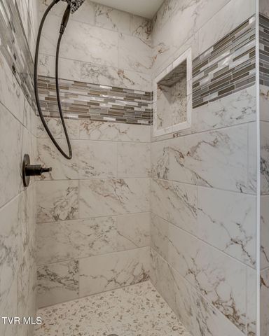 812 Mimosa Drive, Kingsport, TN 37660