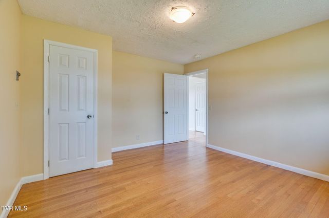 812 Mimosa Drive, Kingsport, TN 37660