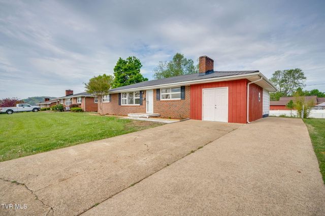 812 Mimosa Drive, Kingsport, TN 37660