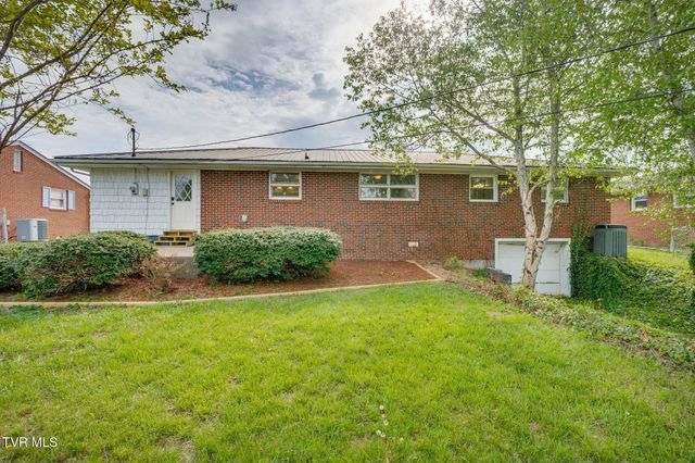 812 Mimosa Drive, Kingsport, TN 37660