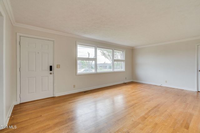 812 Mimosa Drive, Kingsport, TN 37660