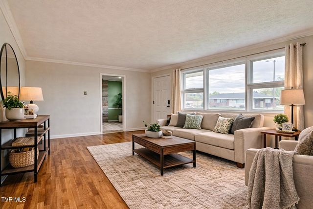 812 Mimosa Drive, Kingsport, TN 37660