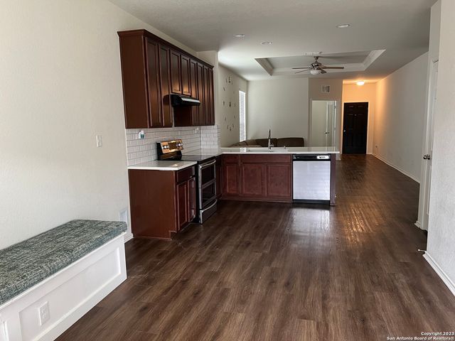 338 pollock, San Antonio, TX 78260