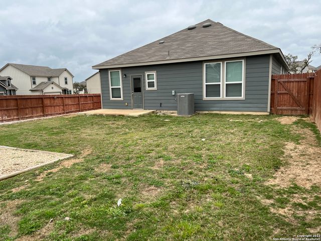 338 pollock, San Antonio, TX 78260