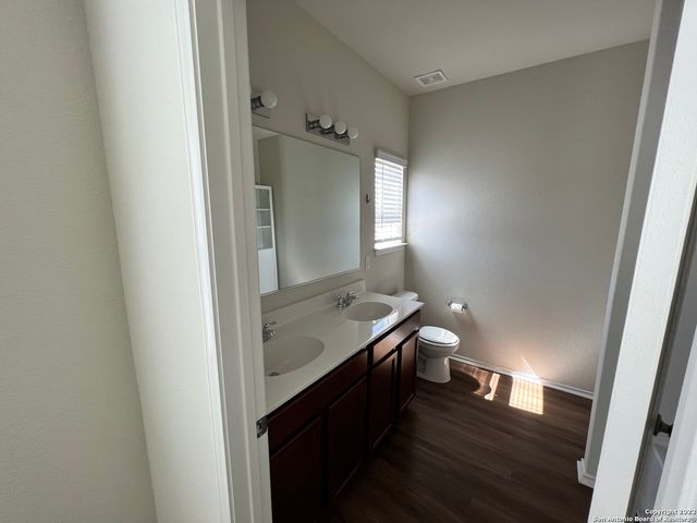 338 pollock, San Antonio, TX 78260