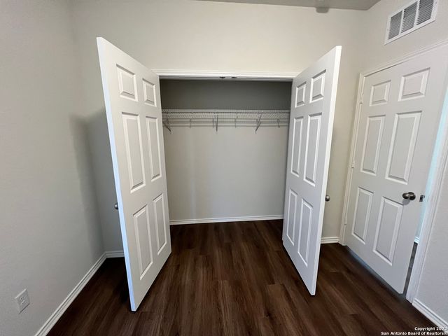 338 pollock, San Antonio, TX 78260