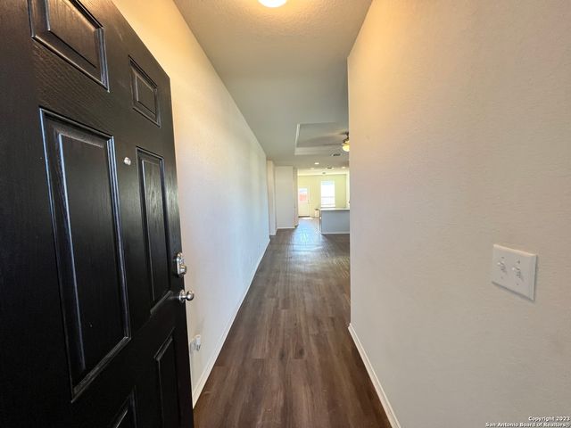 338 pollock, San Antonio, TX 78260