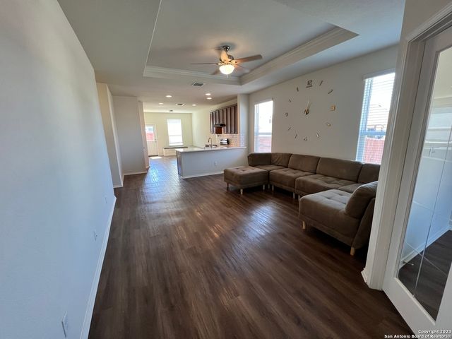 338 pollock, San Antonio, TX 78260