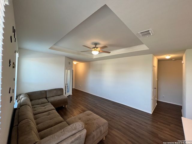 338 pollock, San Antonio, TX 78260