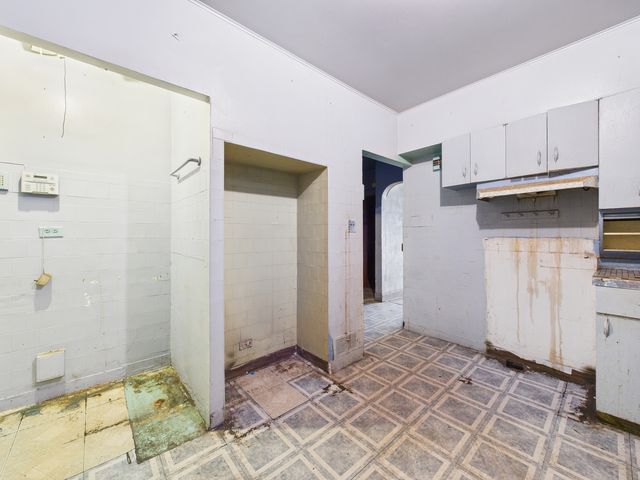 2001 S 11th Avenue, Maywood, IL 60153