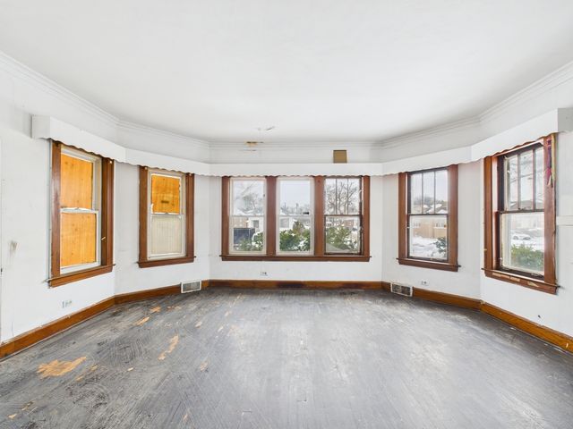 2001 S 11th Avenue, Maywood, IL 60153