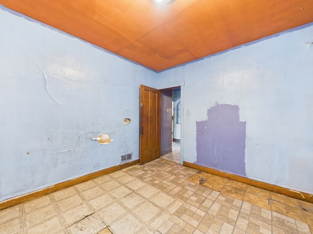 2001 S 11th Avenue, Maywood, IL 60153