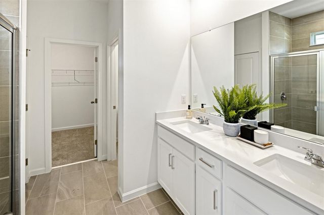 121 GREENHOUSE GROVE STREET, Groveland, FL 34736