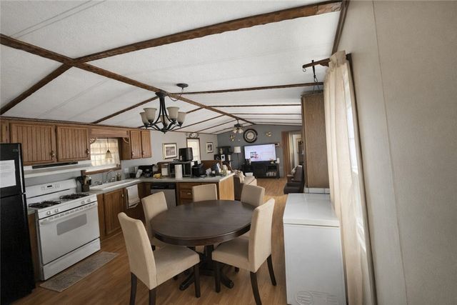 77 Wright Way, Coventry, RI 02816