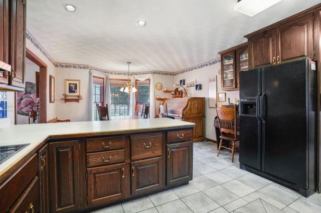 102 Sweetheart Lane, Johnstown Twp, MI 49017