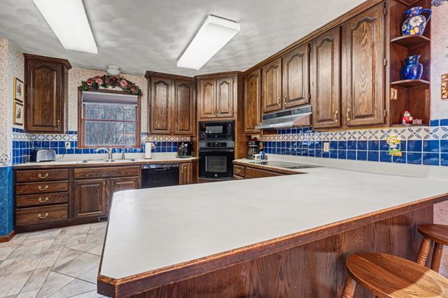 102 Sweetheart Lane, Johnstown Twp, MI 49017