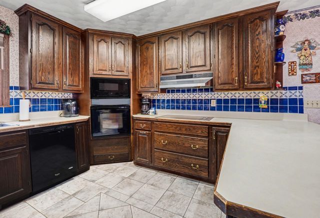 102 Sweetheart Lane, Johnstown Twp, MI 49017