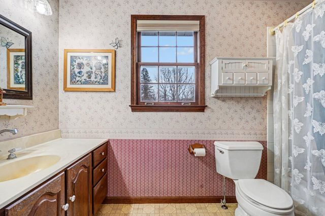 102 Sweetheart Lane, Johnstown Twp, MI 49017