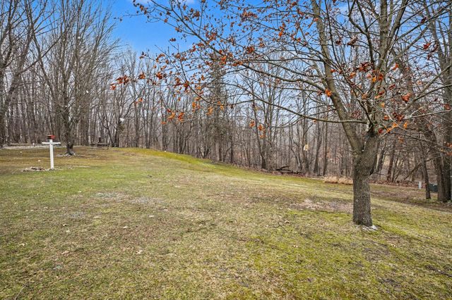 102 Sweetheart Lane, Johnstown Twp, MI 49017