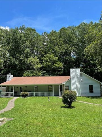 2145 Valley Oaks Drive SE, Smyrna, GA 30080