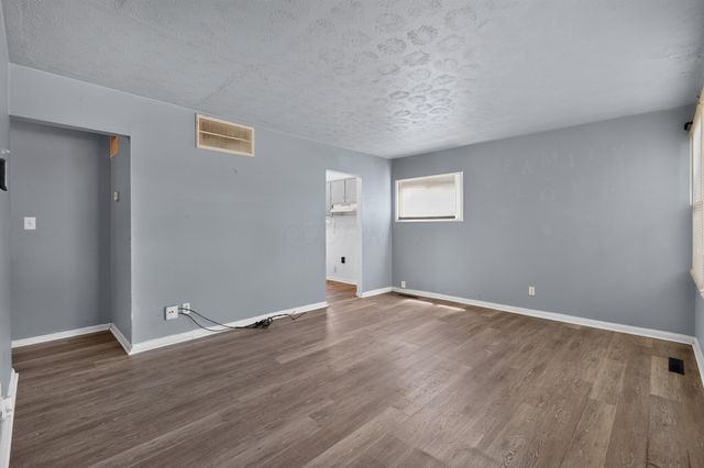 2418 Century Drive, Columbus, OH 43211